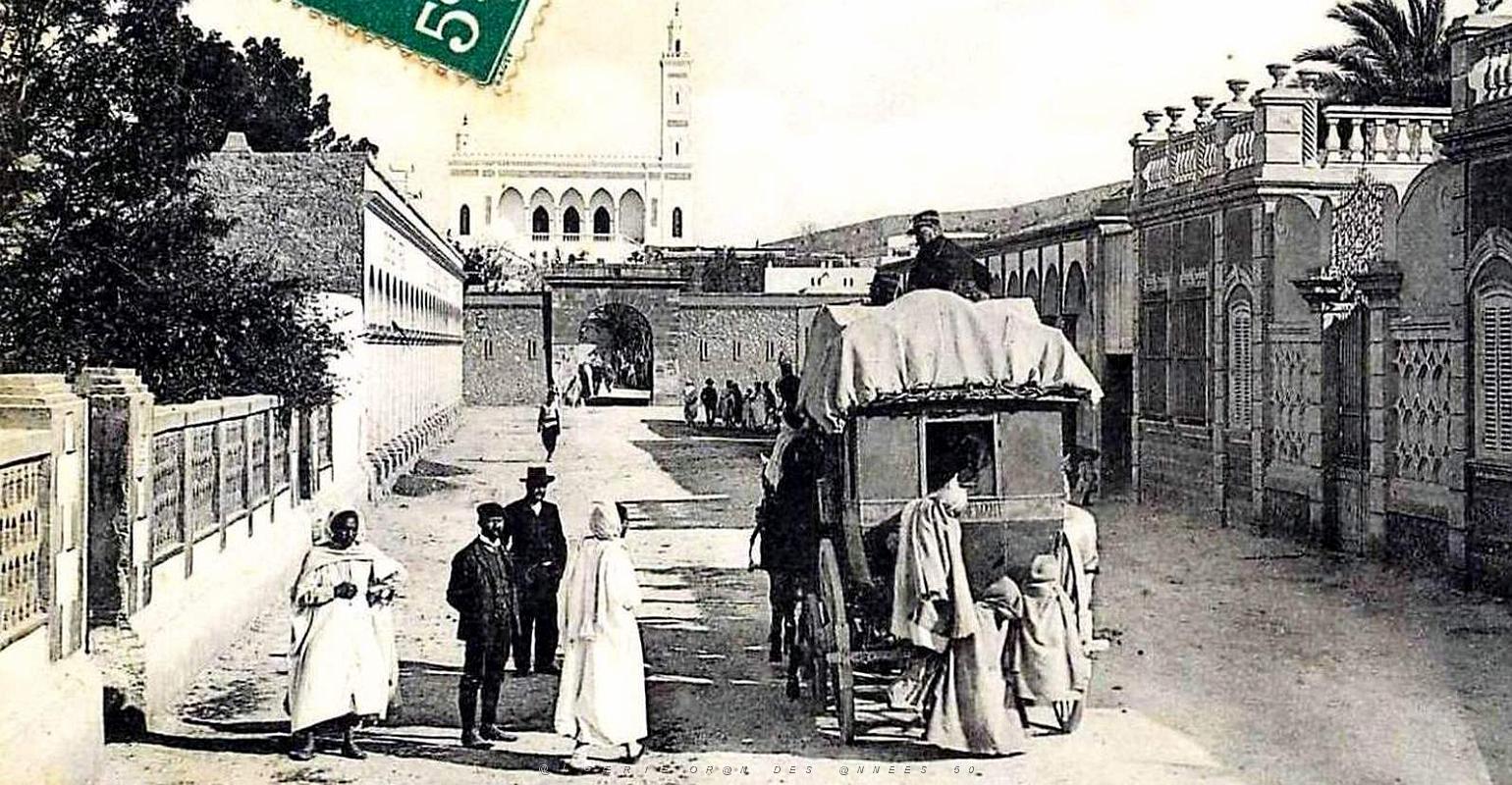 1734- Laghouat - Porte2 d'Alger.jpg
